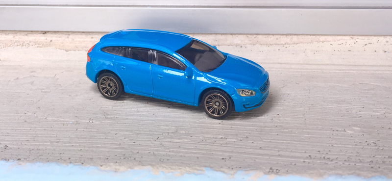 Illustration for article titled LaLD Car Week 2018 - Blue as a V60 (in Rebel Blue) can be
